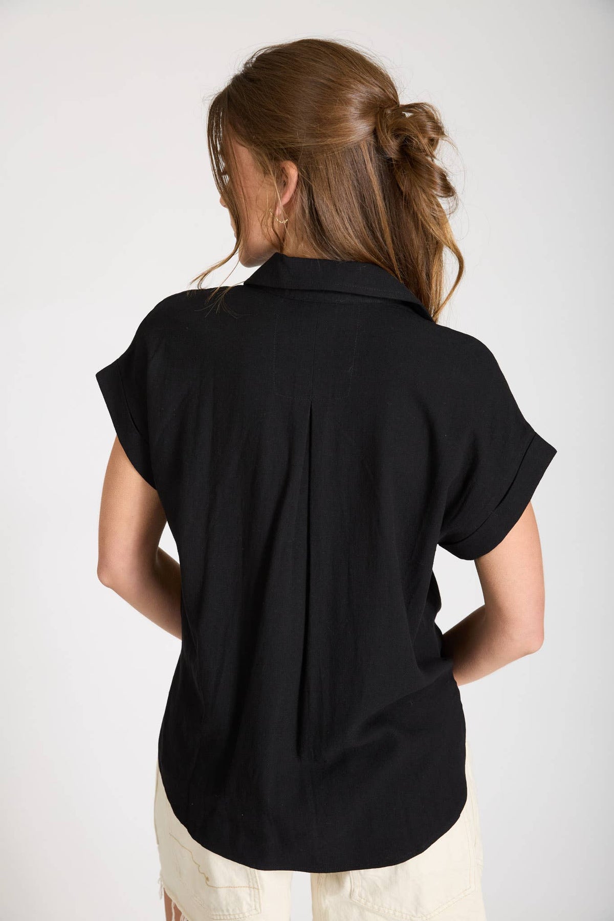 COLLARED SPLIT NECK CUFF SLEEVE U HEM LINEN TOP - Blu Pepper