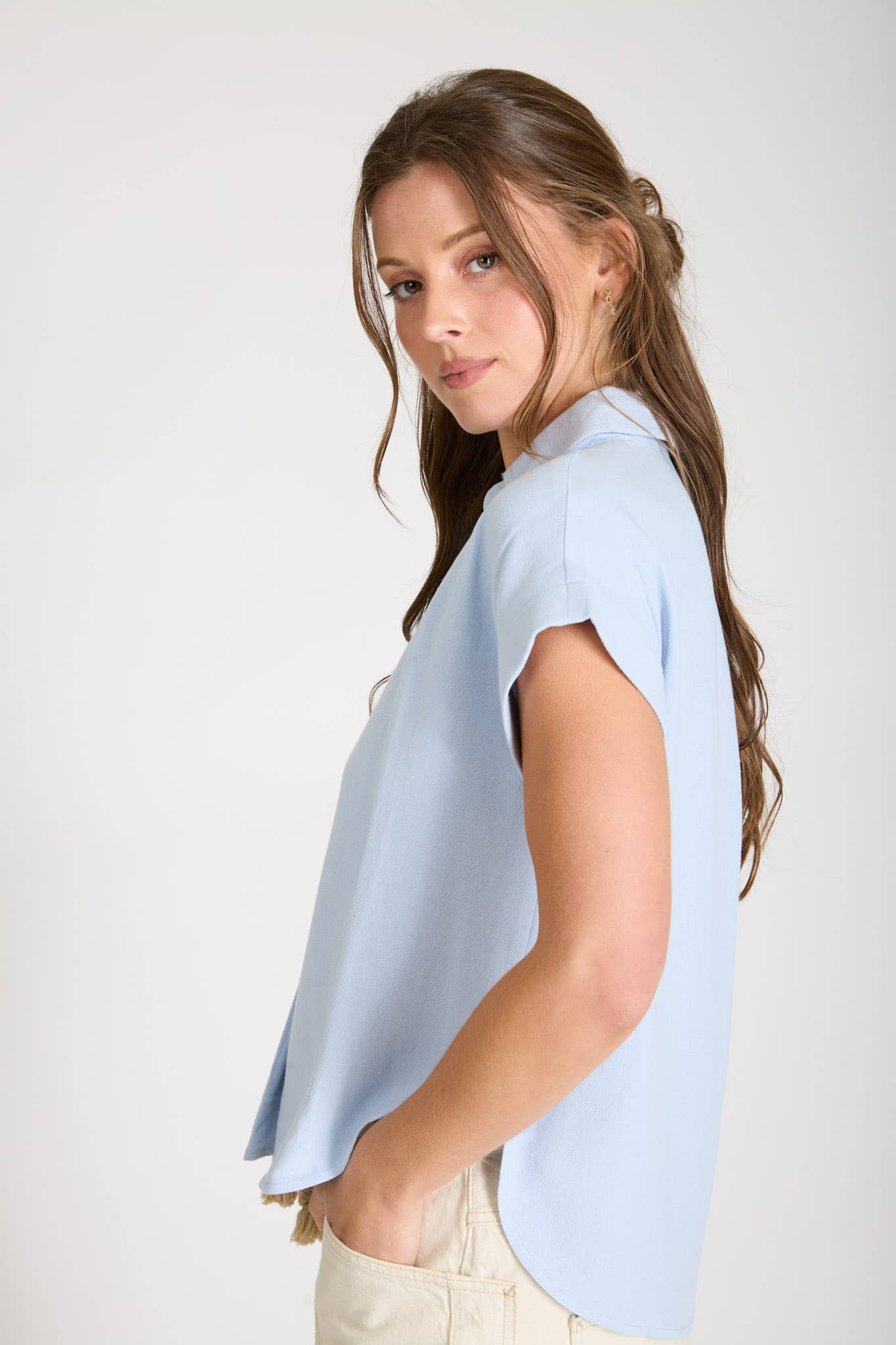 COLLARED SPLIT NECK CUFF SLEEVE U HEM LINEN TOP - Blu Pepper
