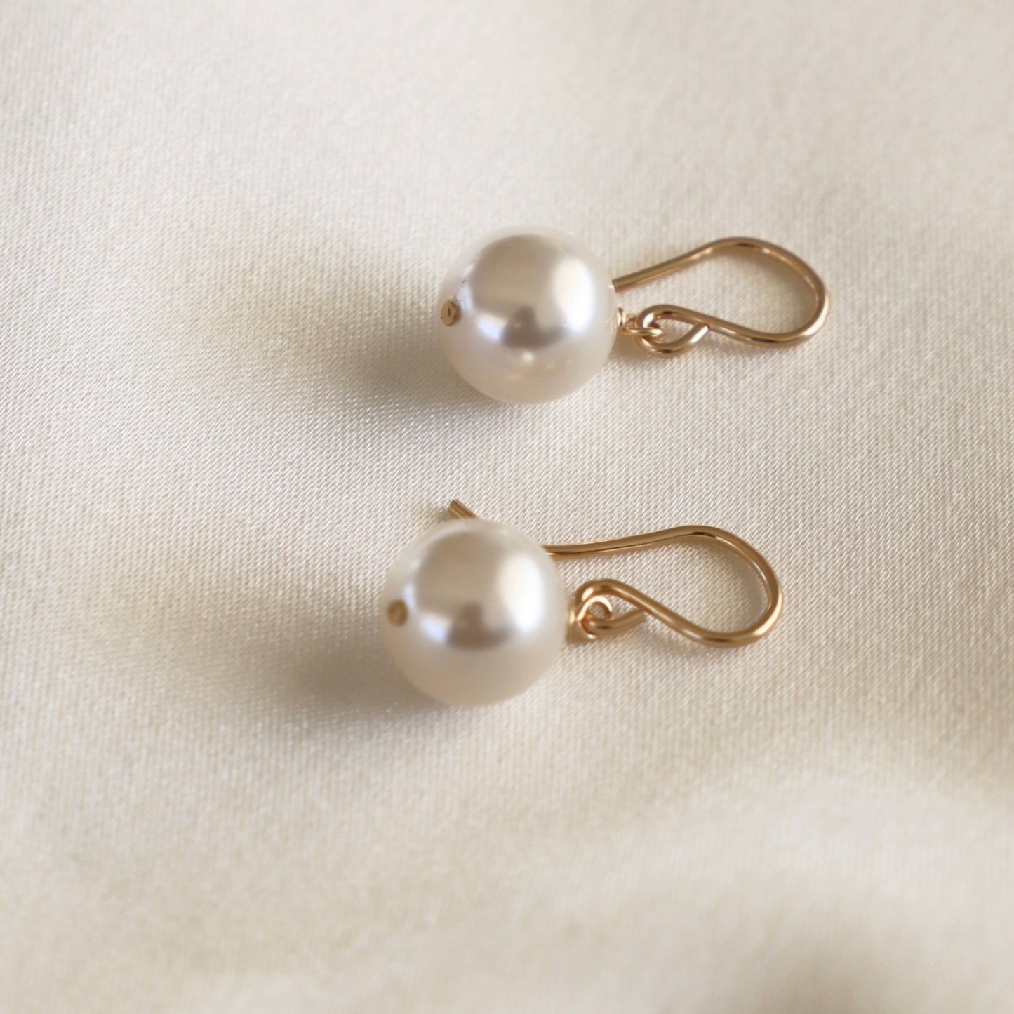 Katie Waltman Jewelry - LARGE CLASSIC PEARL EARRING
