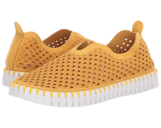 Tulip 139 Perforated Slip On Sneaker - Elements Berkeley