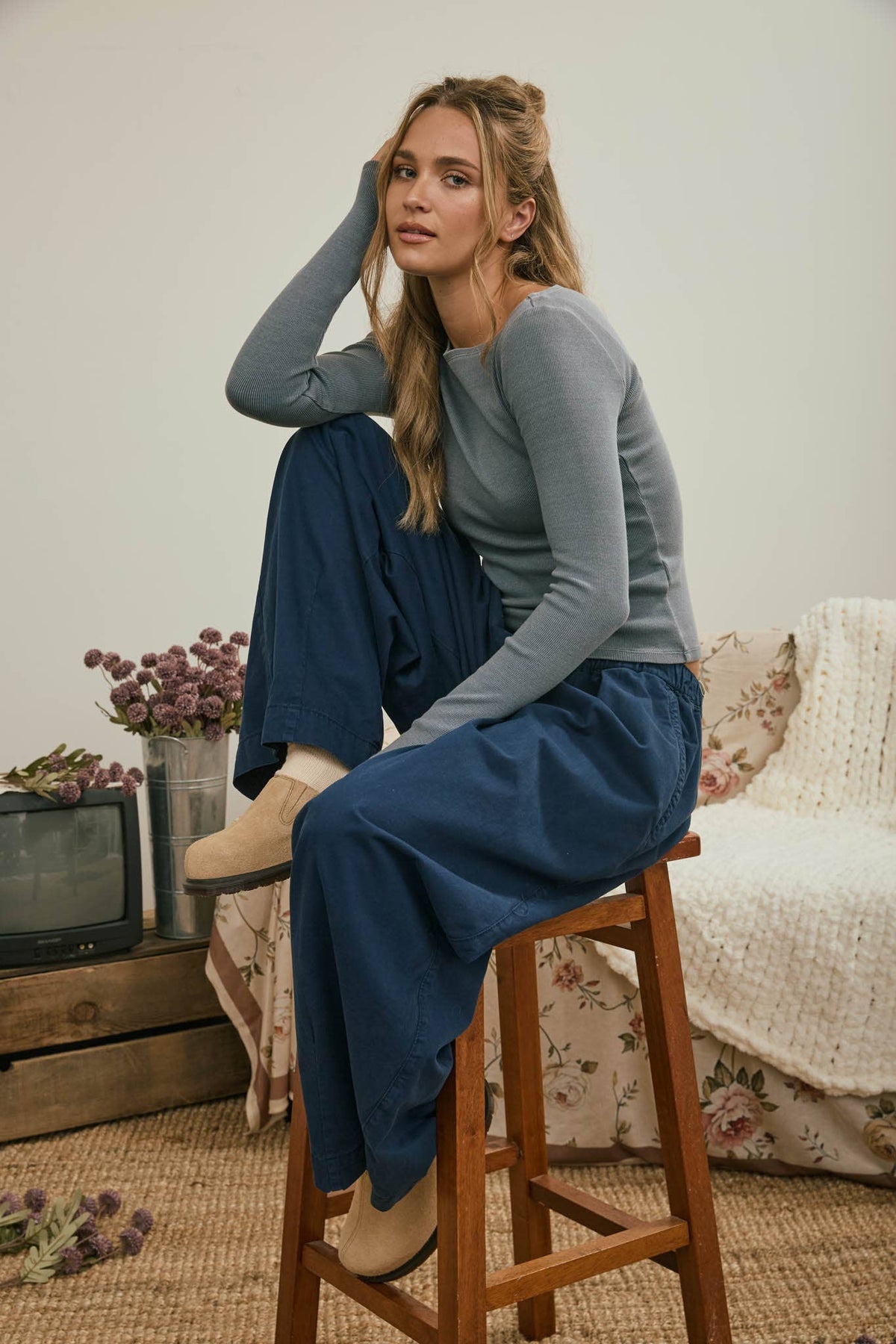 BOAT NECK LONG SLEEVE RIBBED KNIT TOP - Blu Pepper