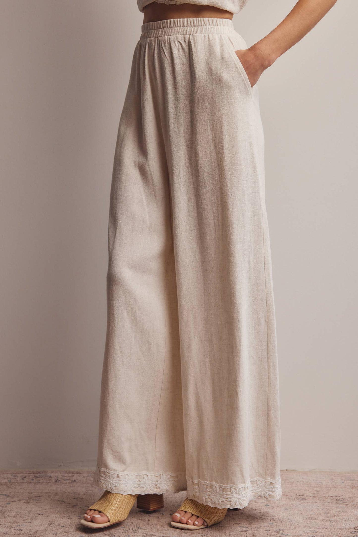 Embroidered Square-Neck Tank & Wide-Leg Pants Set FSET011