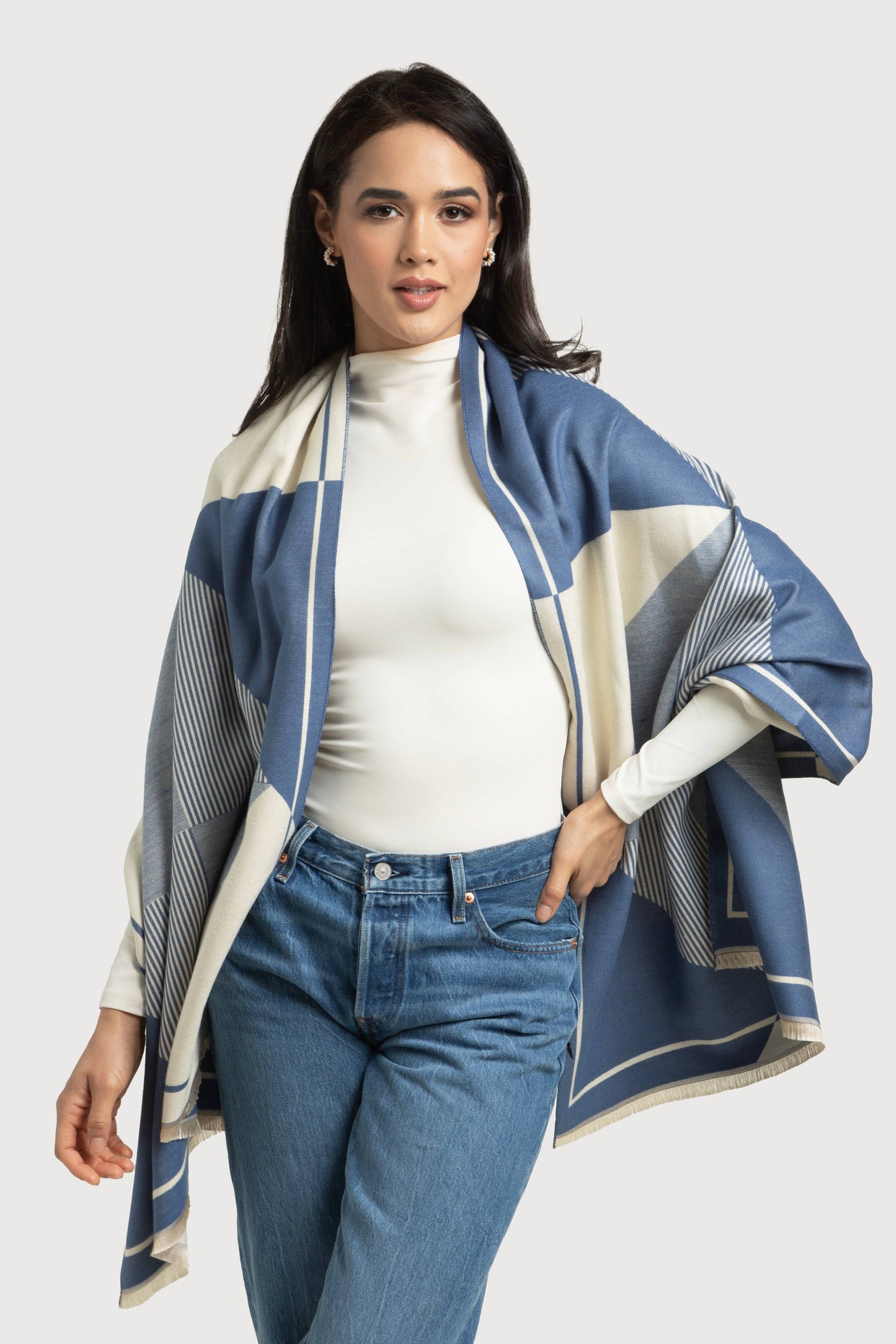 SAACHI - Geometric Striped Reversible Scarf