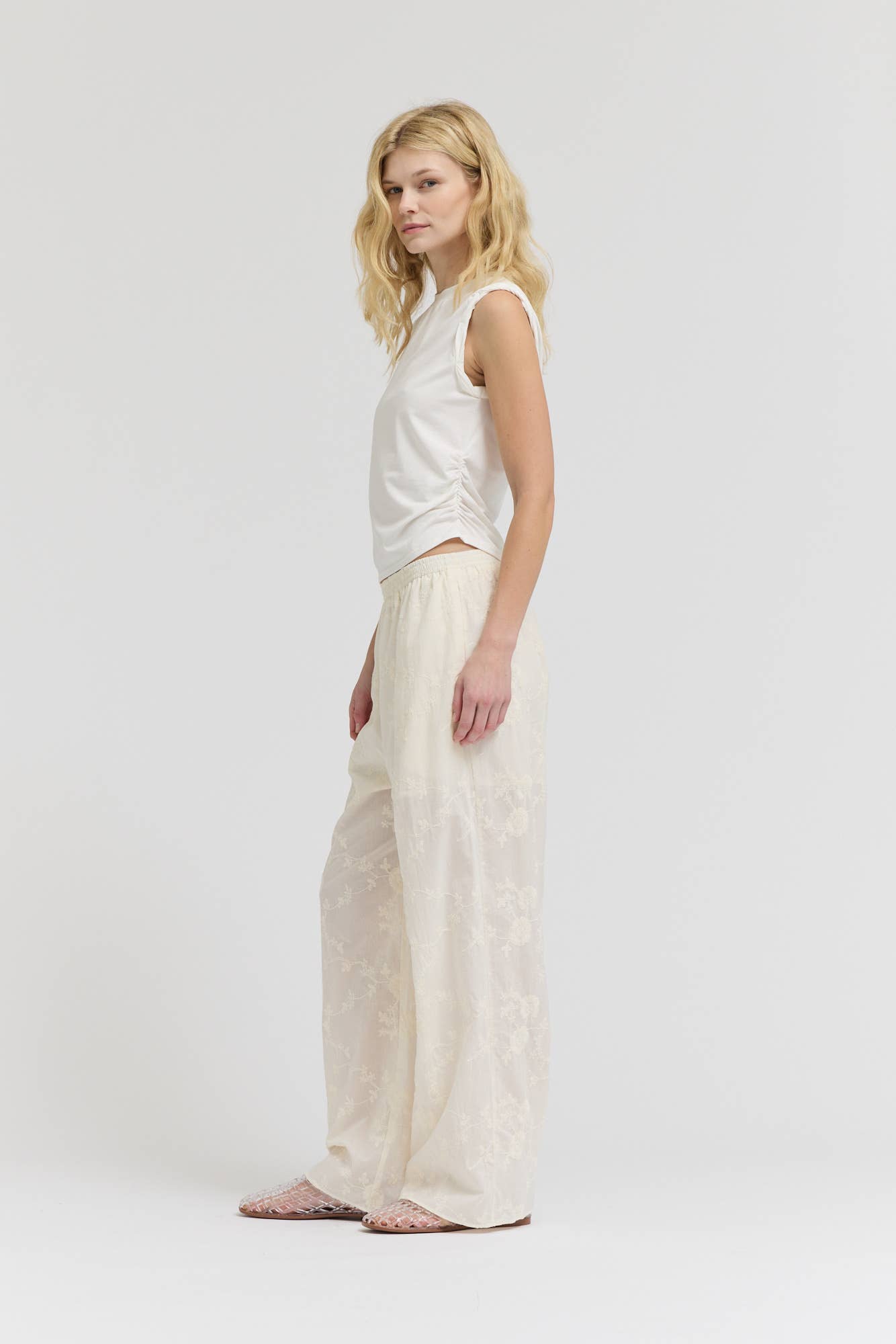 Grade & Gather - 42298 - TWIST DETAIL COTTON SLEEVELESS TOP