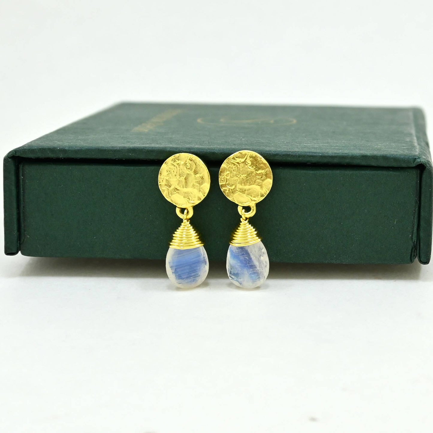 Schmuckoo x Noyre Berlin -  Abigail Earring Gold Plated - Rainbow Moonstone
