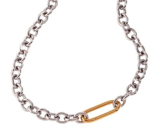 Ada Chain Necklace