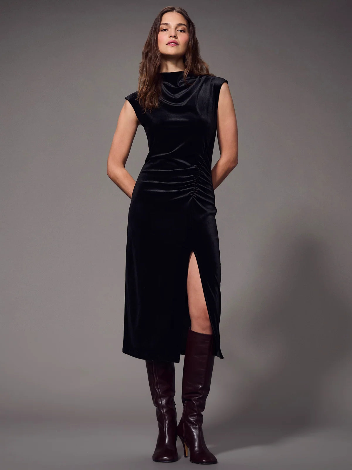 Modern Velvet Midi Dress - Sanctuary