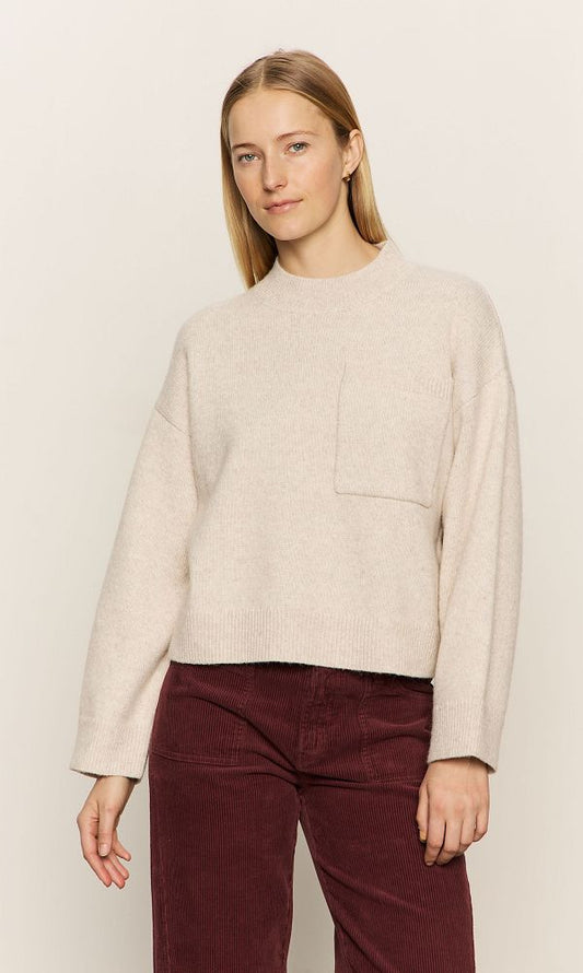 ONE POCKET CREW SWEATER