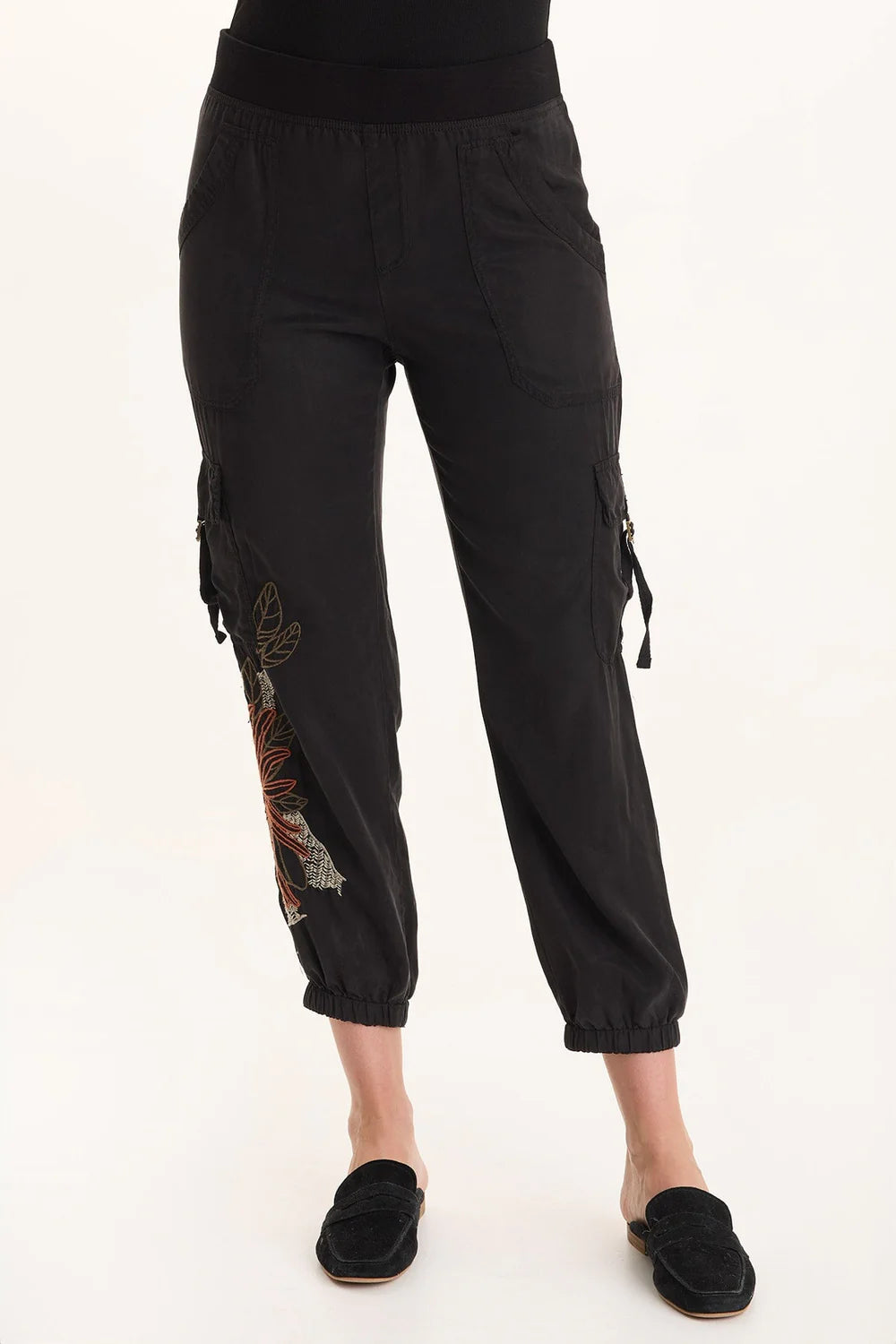 Embroidered Darri Jogger
