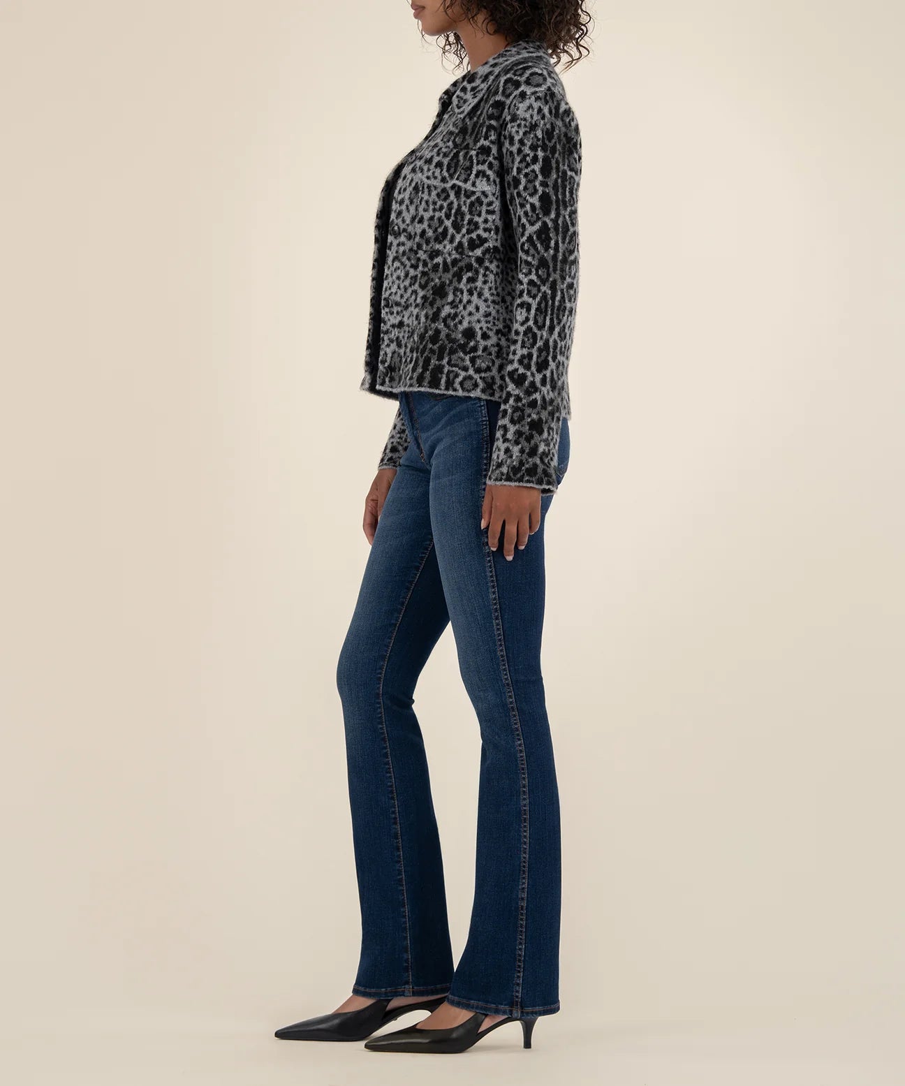 AVA - BUTTON FRONT SWEATER JACKET