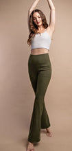 Load image into Gallery viewer, RIB BRUSHED HIGH RISE BELL BOTTOM PANT WITH SIDE POCKETS
