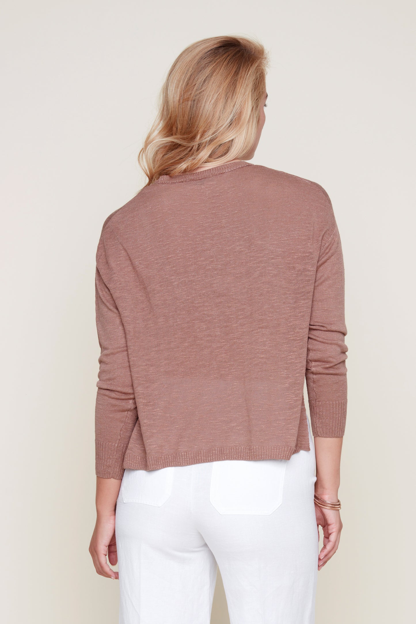 OPEN SIDE CREW NECK SWEATER