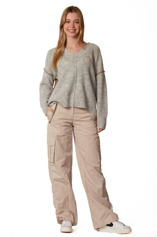 EXPOSED SEAM V-NECK