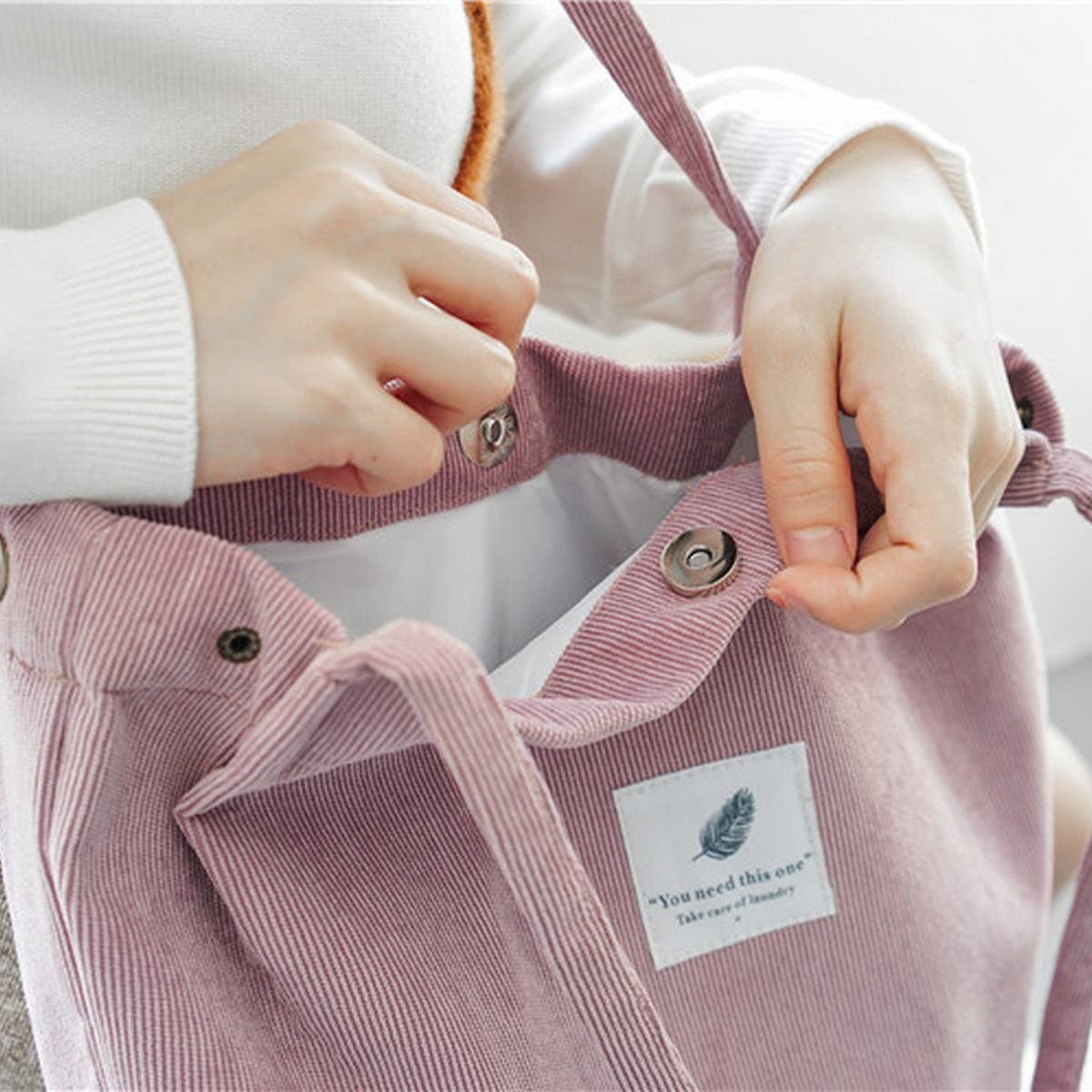 CORDUROY SNAP-BUTTON LARGE-CAPACITY SHOULDER BAG - NINEXIS