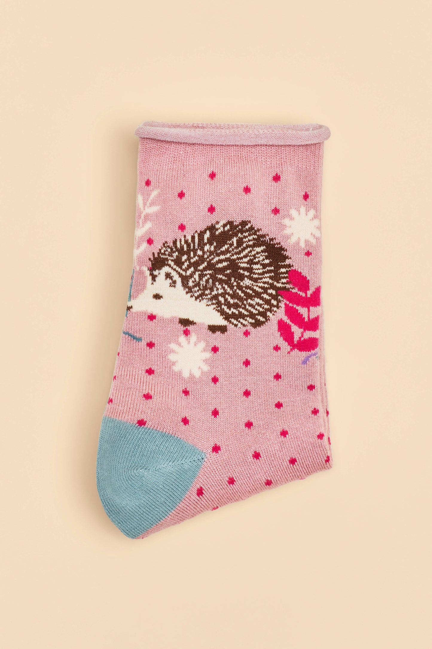 Powder Design inc - US - Hedgehog Hunting in Leaves Ankle Socks - Petal
