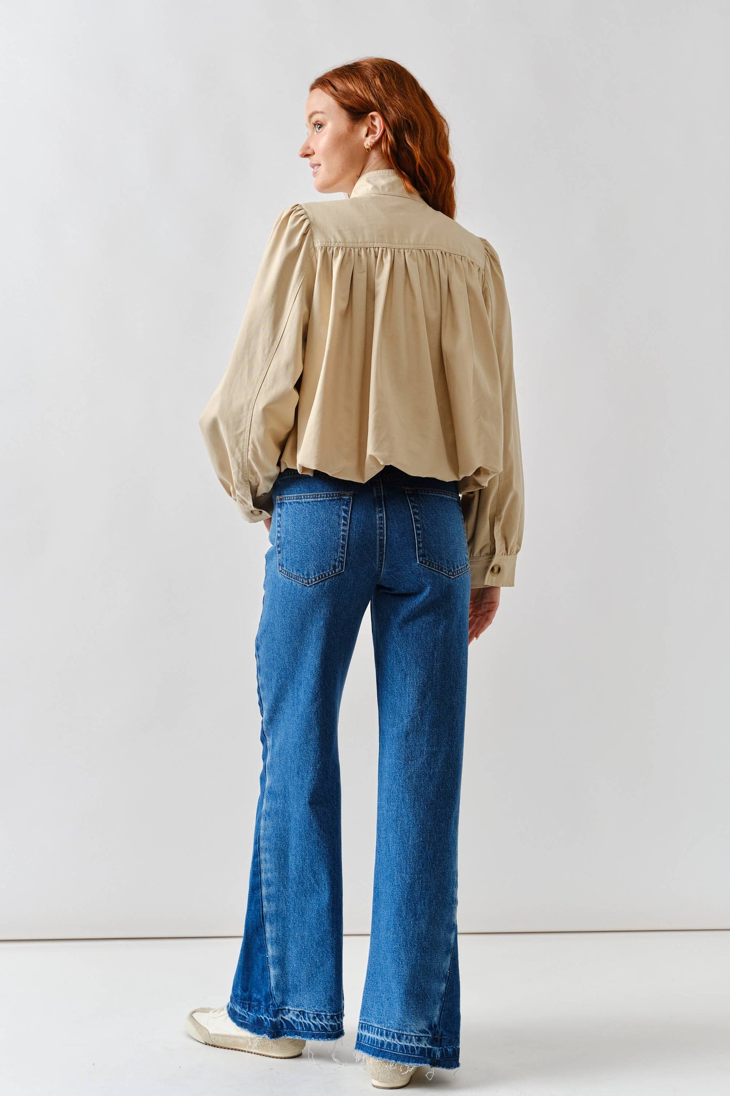 Aaron & Amber - MAJ3308 SHORT BALLON TRENCH JACKET