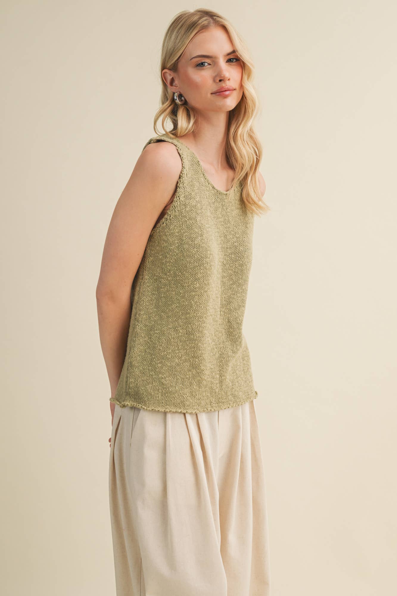 Mustard Seed - Textural Knit Raw-Edge Sleeveless Top
