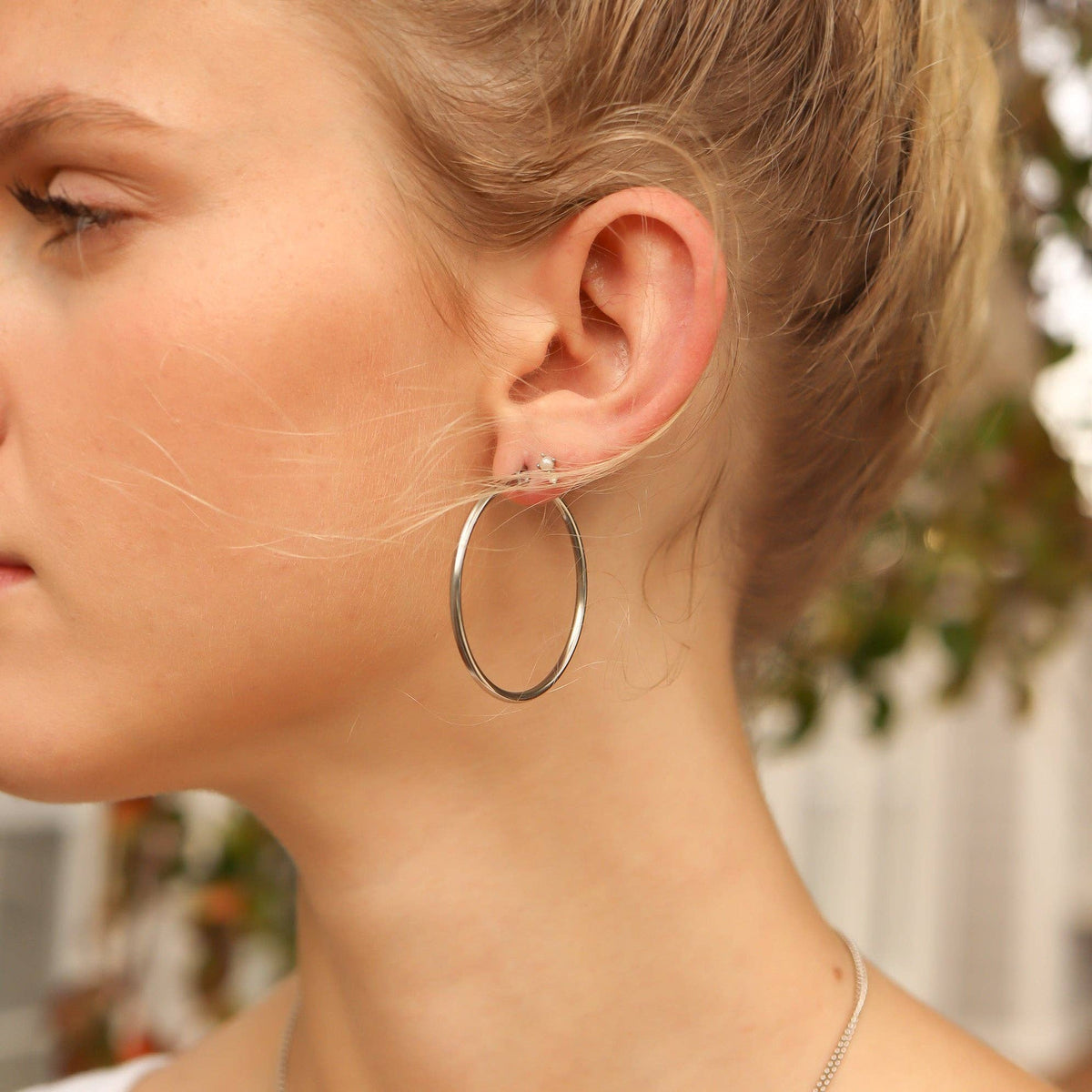 18K Gold PVD Stainless Steel Round Tube Hoop Earrings - WJW