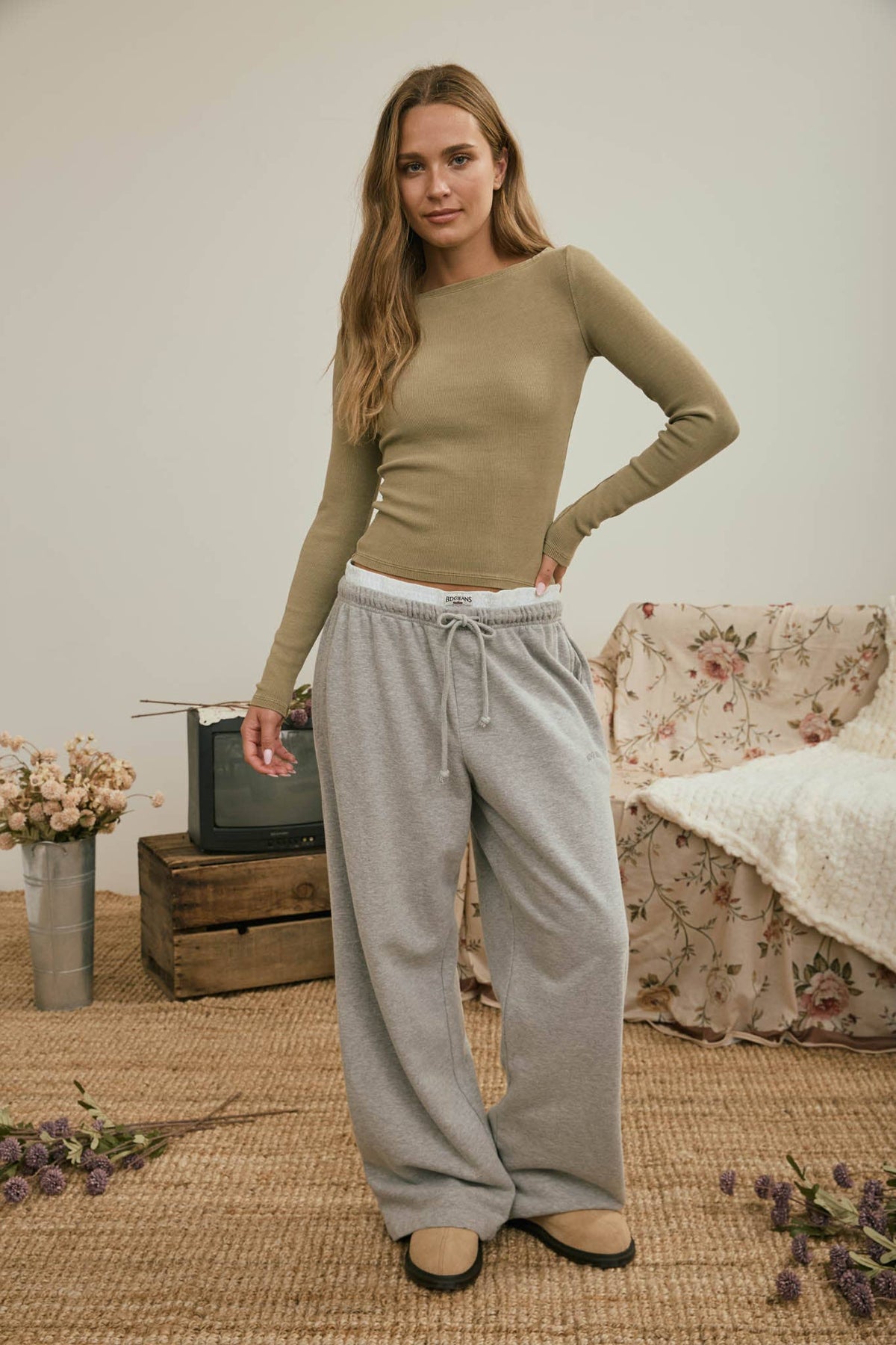 BOAT NECK LONG SLEEVE RIBBED KNIT TOP - Blu Pepper