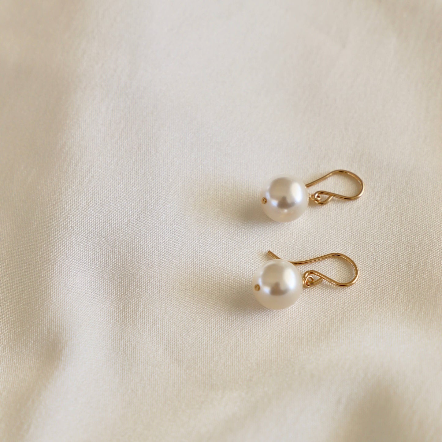 Katie Waltman Jewelry - LARGE CLASSIC PEARL EARRING