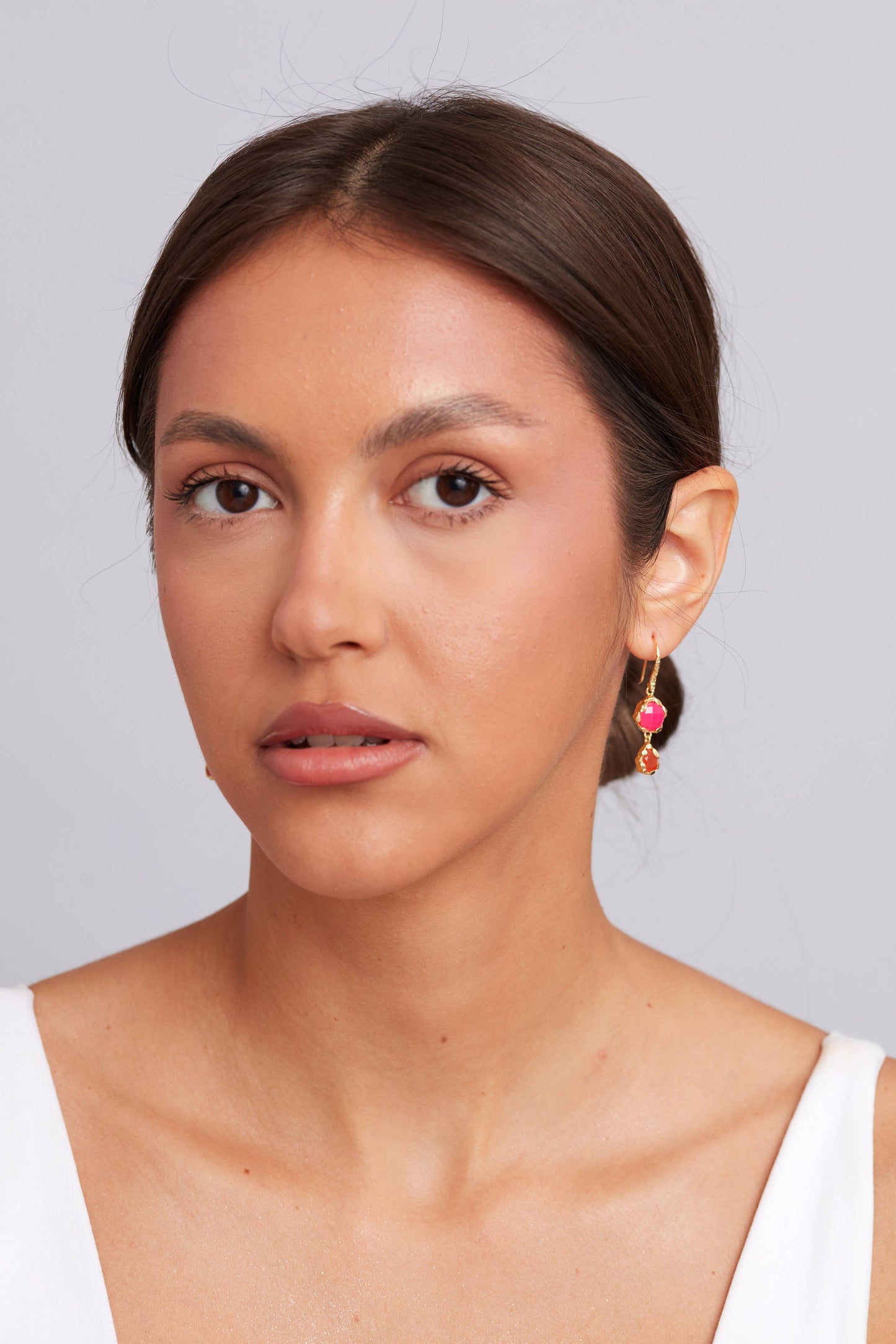 Schmuckoo x Noyre Berlin - Nerina Earring Gold Plated - Pink Fuchsia Onyx & Carnelian