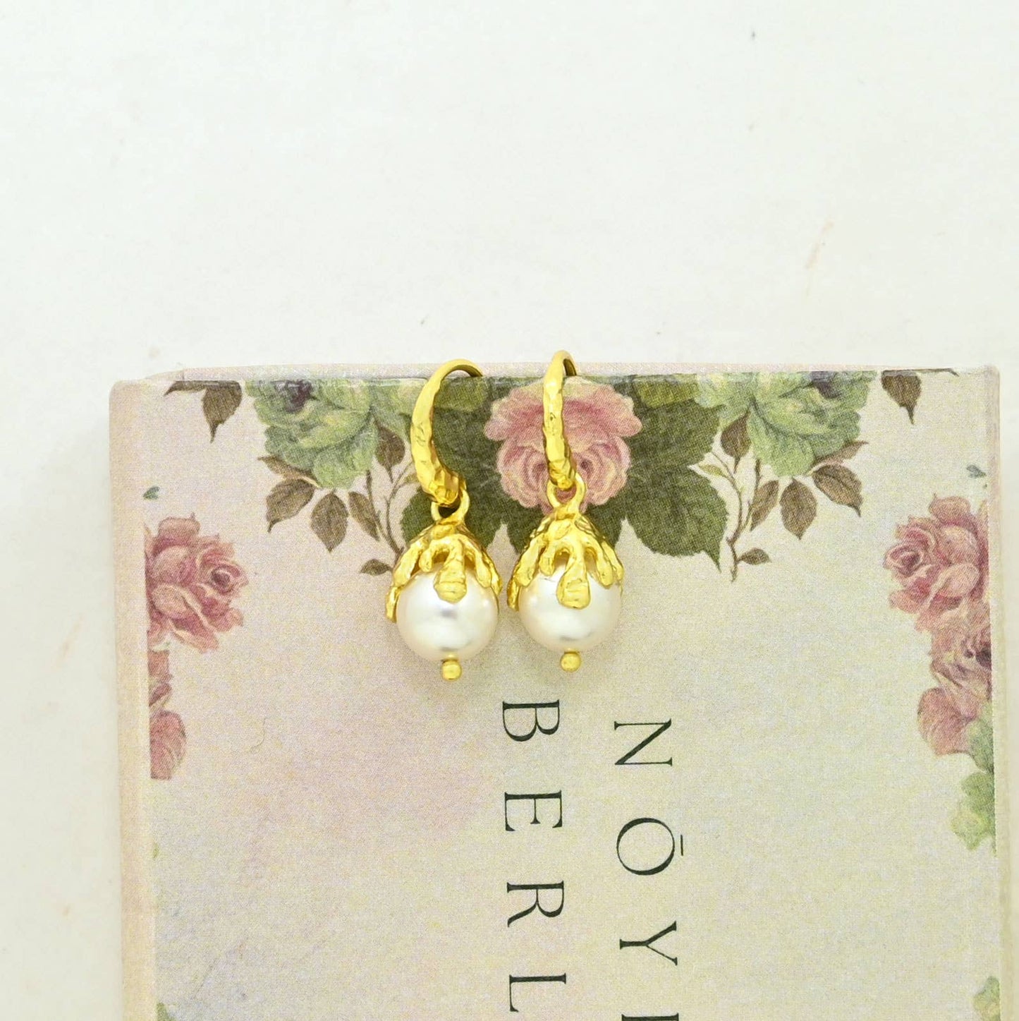 Schmuckoo x Noyre Berlin - Tamala Earring Gold Plated - Natural Pearl