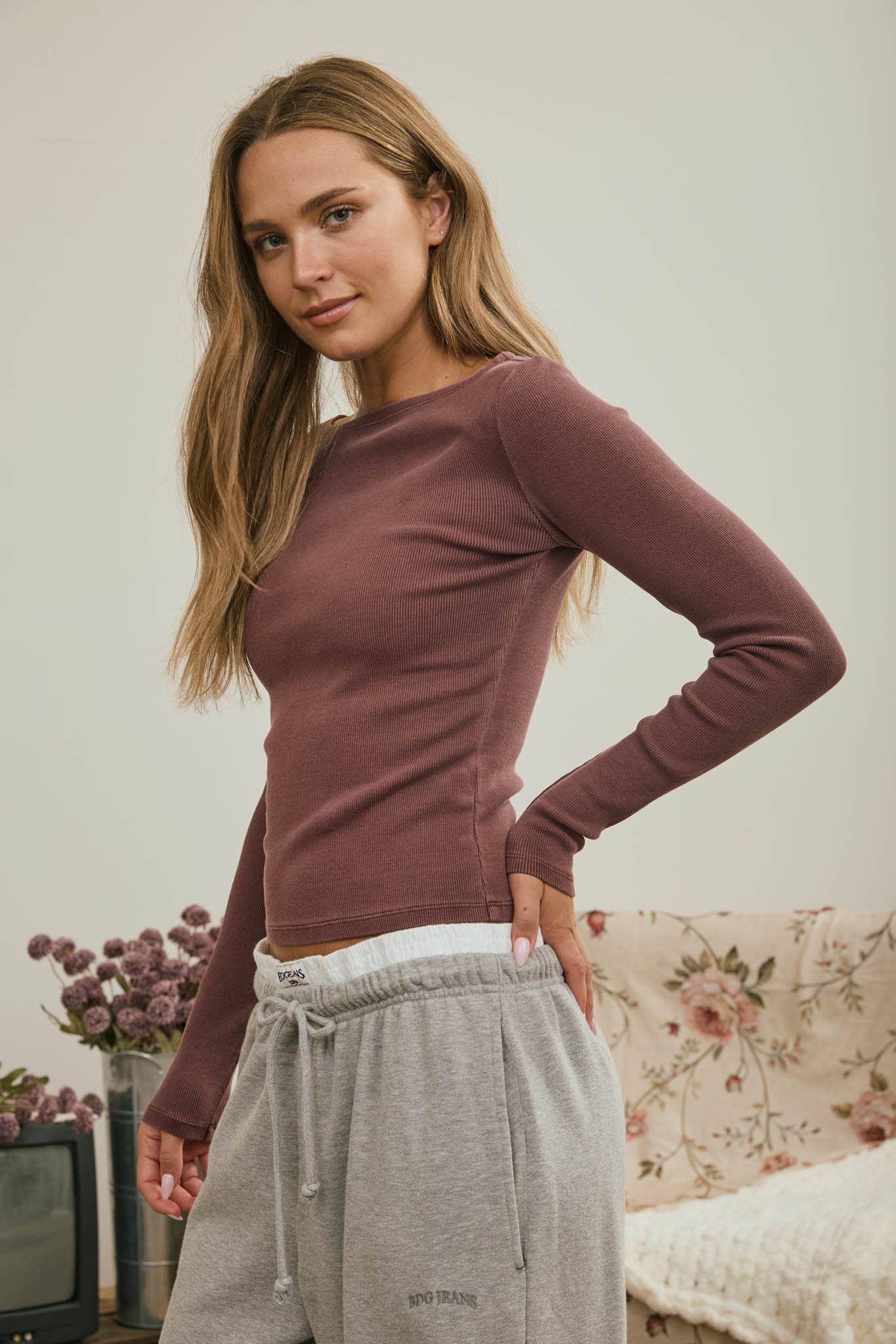 BOAT NECK LONG SLEEVE RIBBED KNIT TOP - Blu Pepper