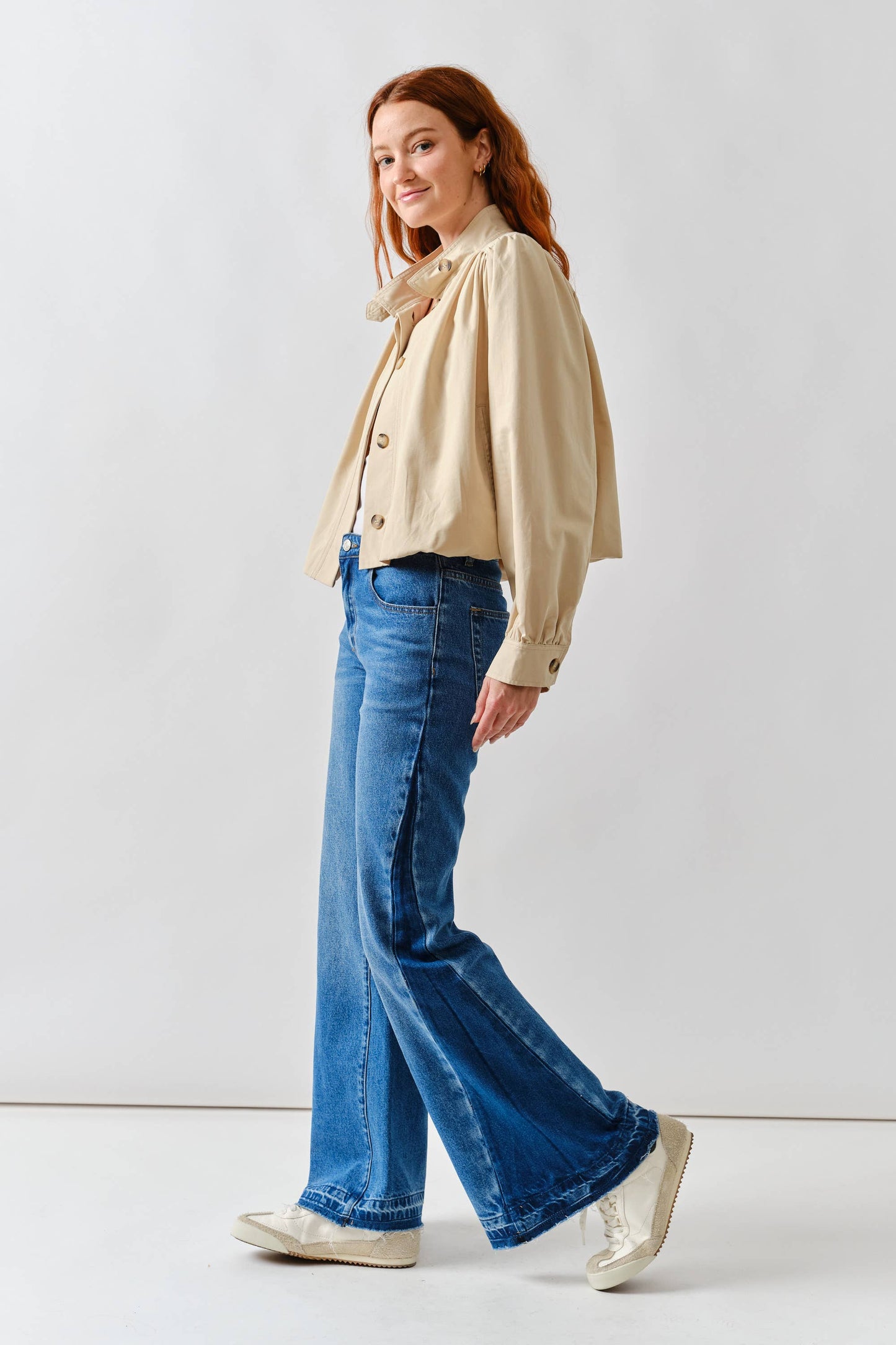 Aaron & Amber - MAJ3308 SHORT BALLON TRENCH JACKET