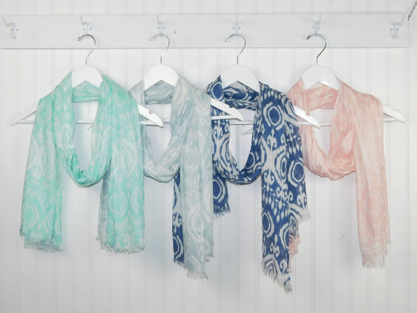 Chloe & Lex - Pure Viscose Makahla Spring Feathered Edge Scarf for Women