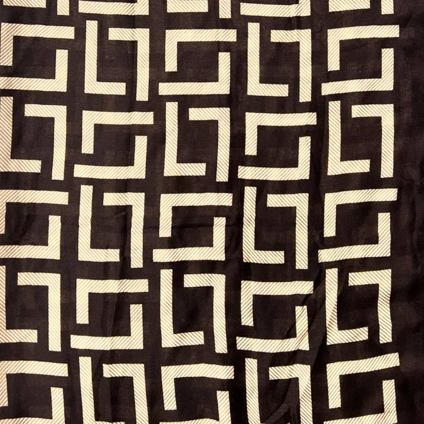London Scarves - Geometric printed scarf
