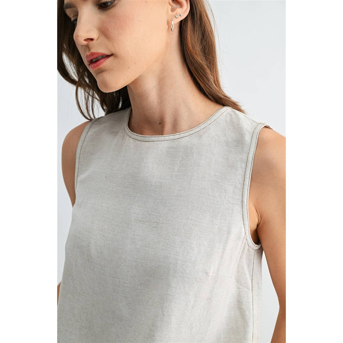 FUN2FUN - LINEN PLEATED BACK SLEEVELESS TOP