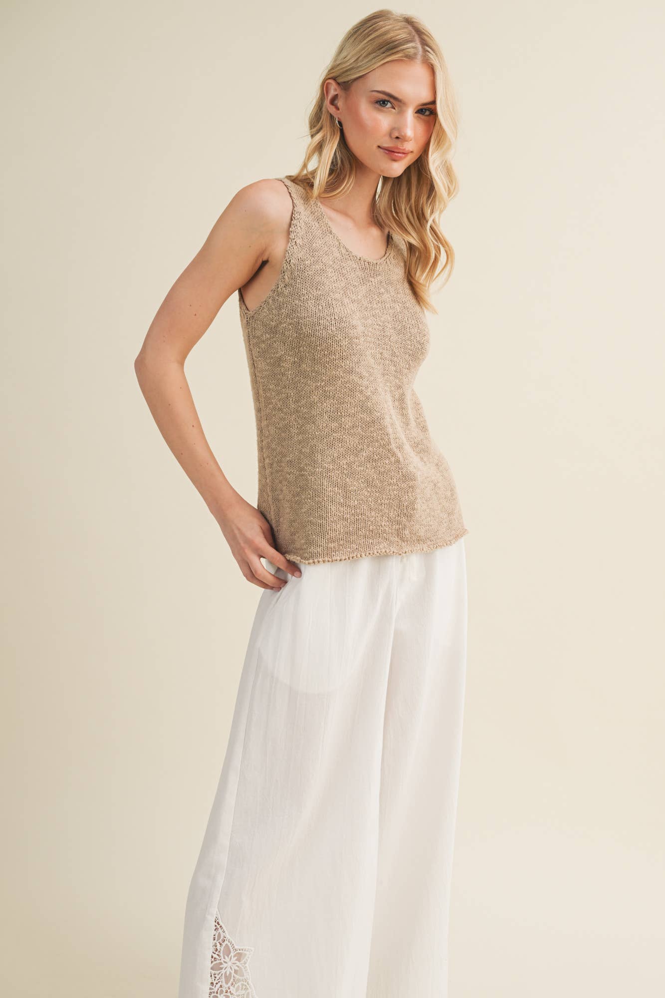 Mustard Seed - Textural Knit Raw-Edge Sleeveless Top