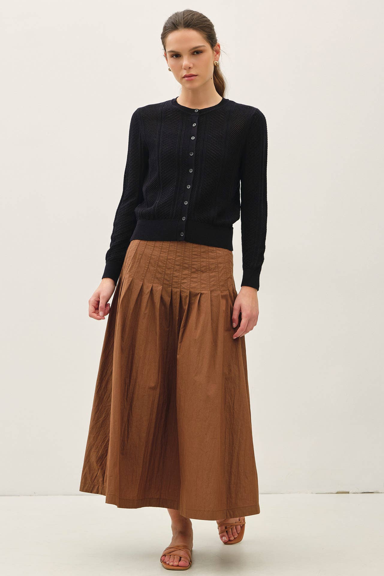 Be Cool - POINTELLE CROPPED SLIM CARDIGAN