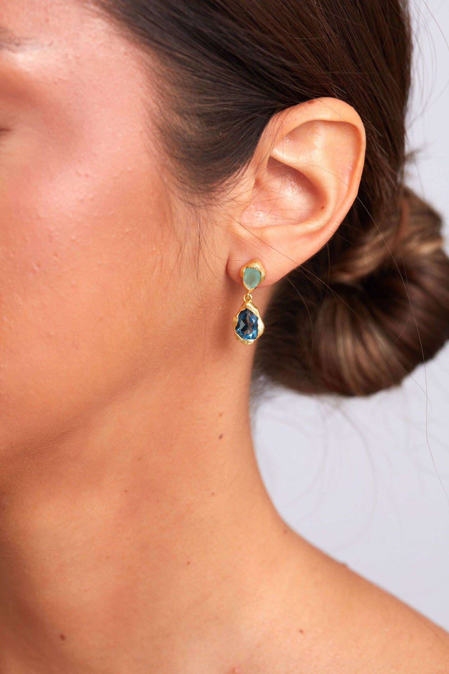 Schmuckoo x Noyre Berlin -  Aveline Earring Gold Plated - Blue Iolite & Aqua Chalcedony