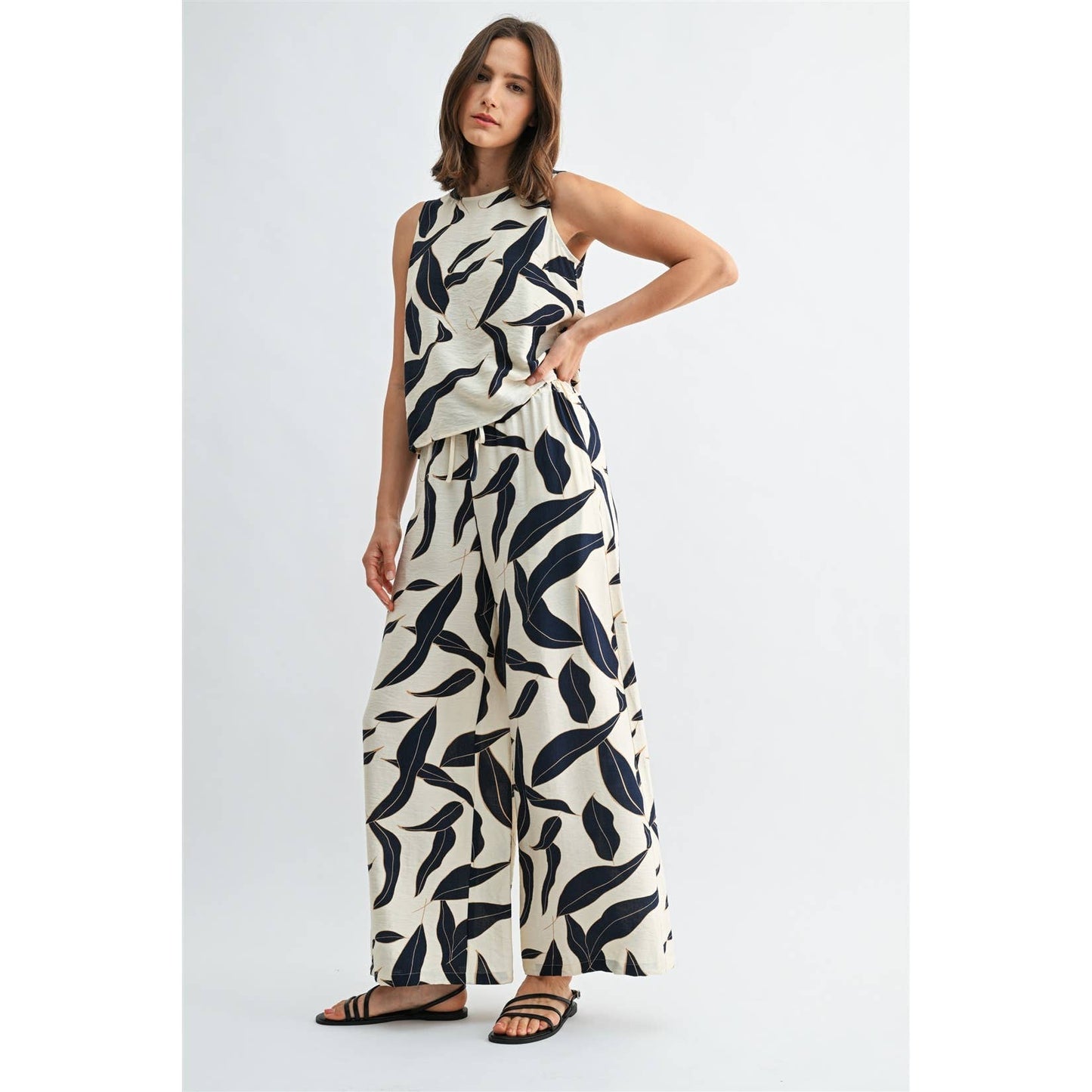 FUN2FUN - LEAF PRINT ELASTIC WAIST WIDE PANTS