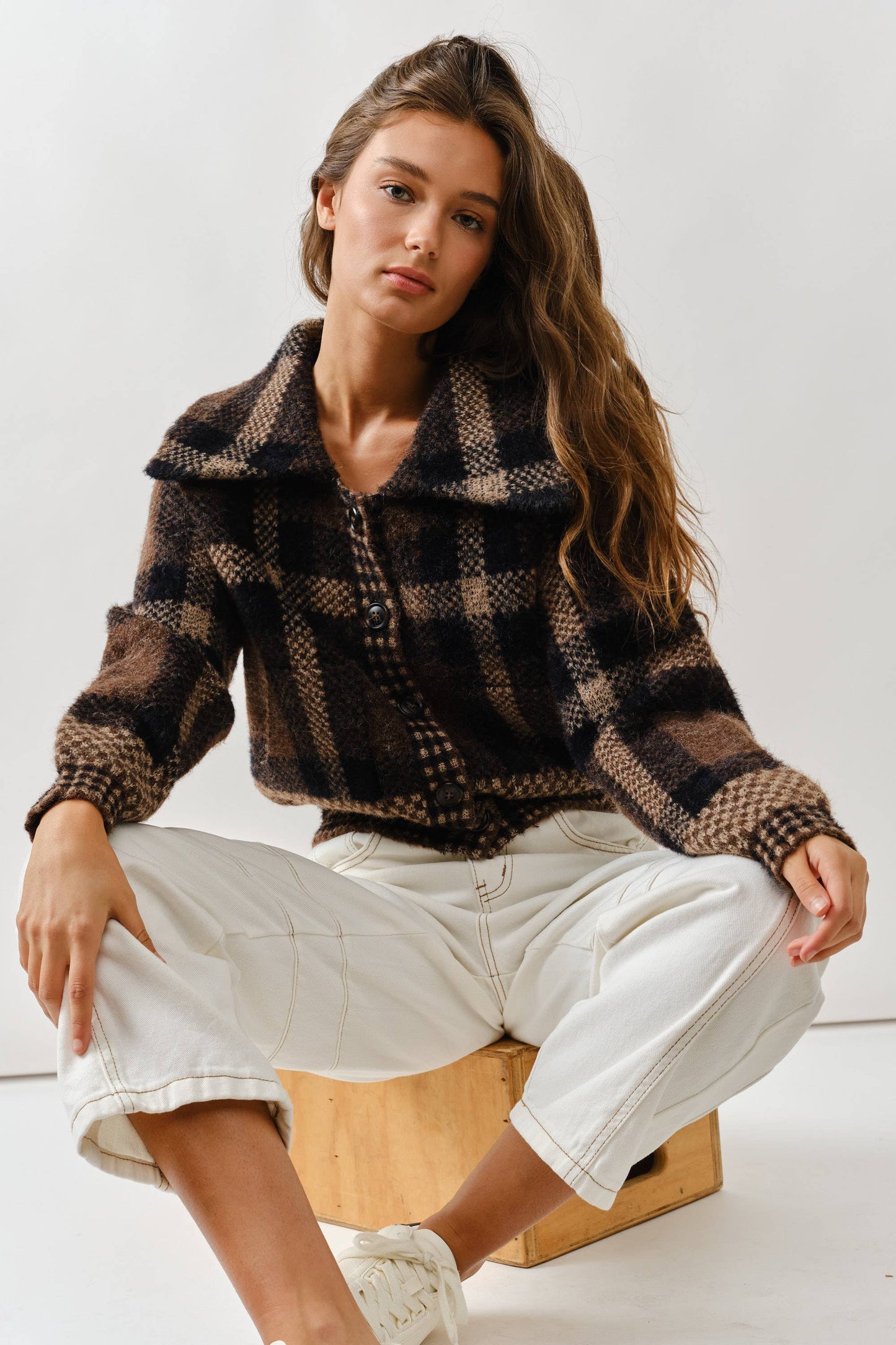 Aaron & Amber - MAJ3293 PLAID BUTTON DOWN CARDIGAN