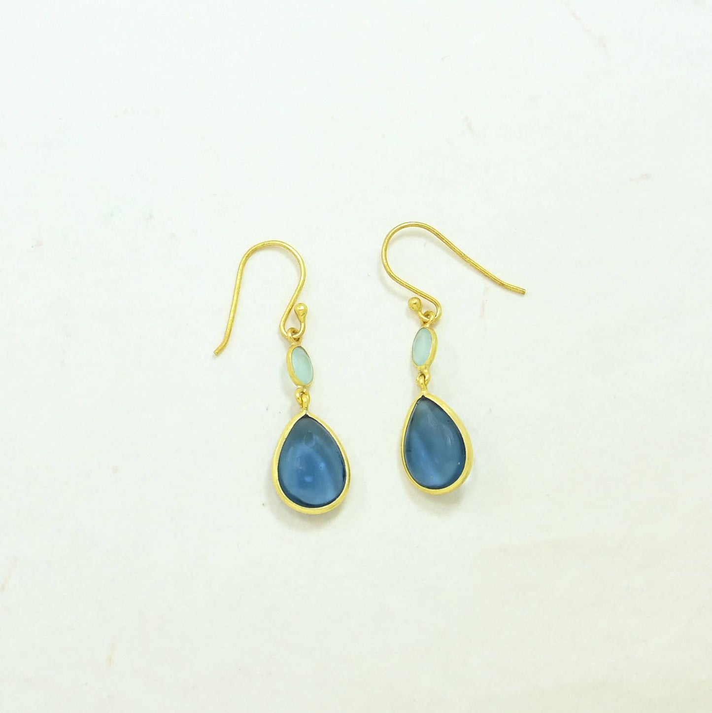 Schmuckoo x Noyre Berlin - Lou Earring Gold Silver 925 - Blue Iolite & Aqua Chalcedony