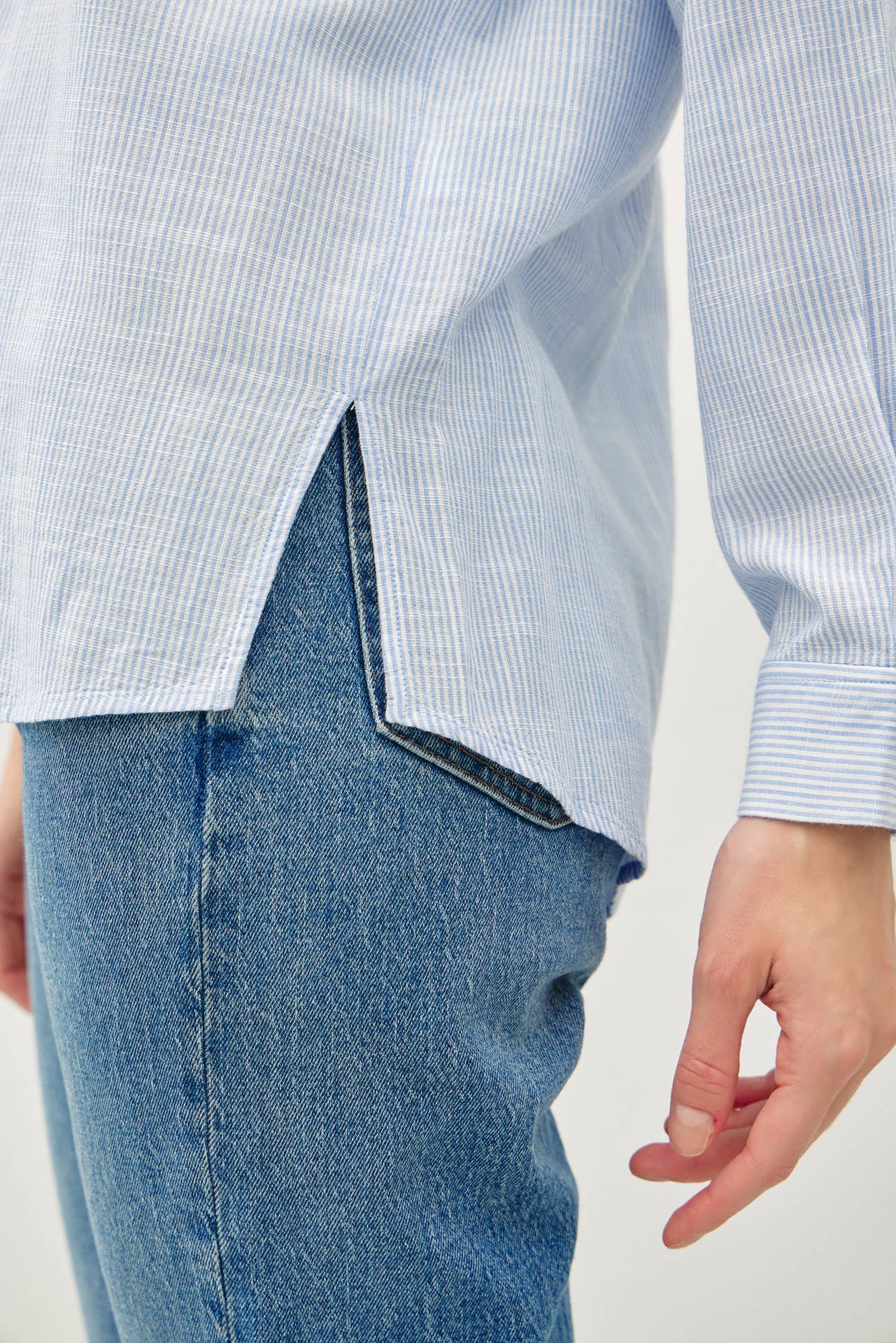 Be Cool - PINSTRIPE BUTTON DOWN SHIRT