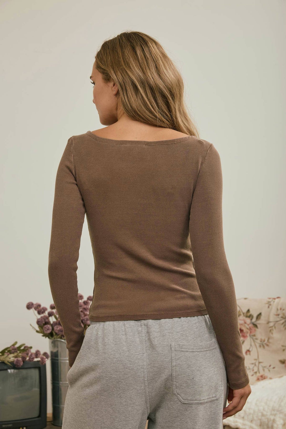 BOAT NECK LONG SLEEVE RIBBED KNIT TOP - Blu Pepper