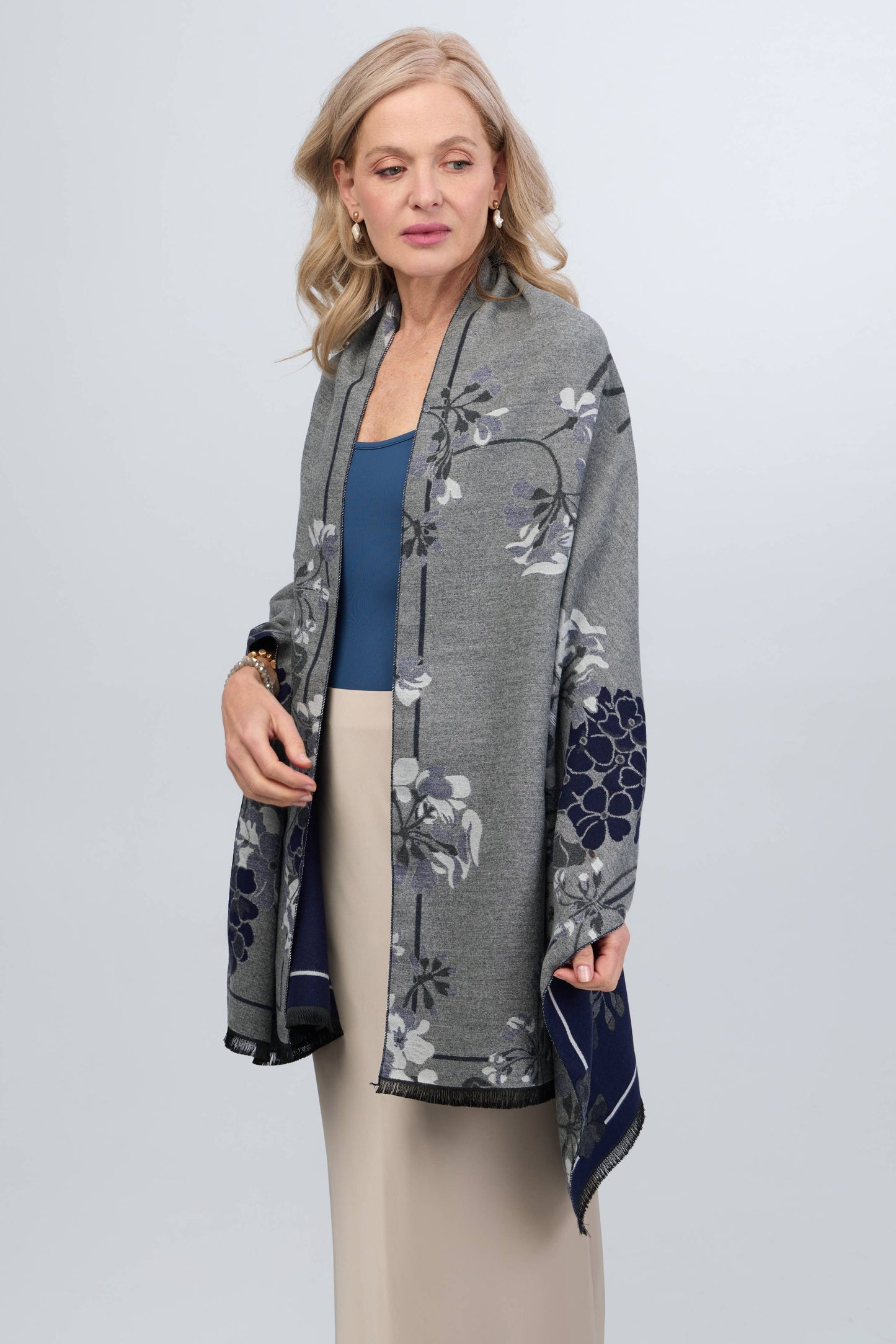 SAACHI - Two Color Floral Reversible Scarf