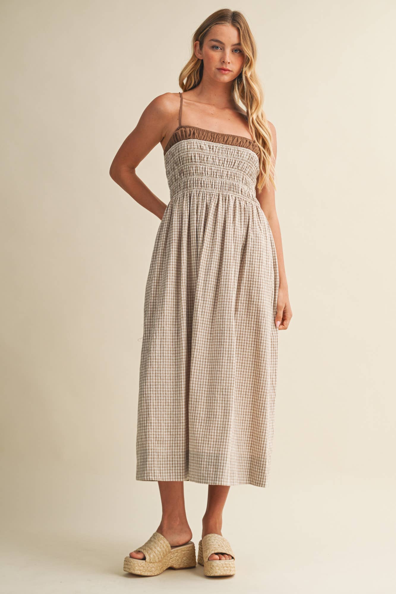 Mustard Seed - Shirred Bodice Contrast Trim Midi Dress