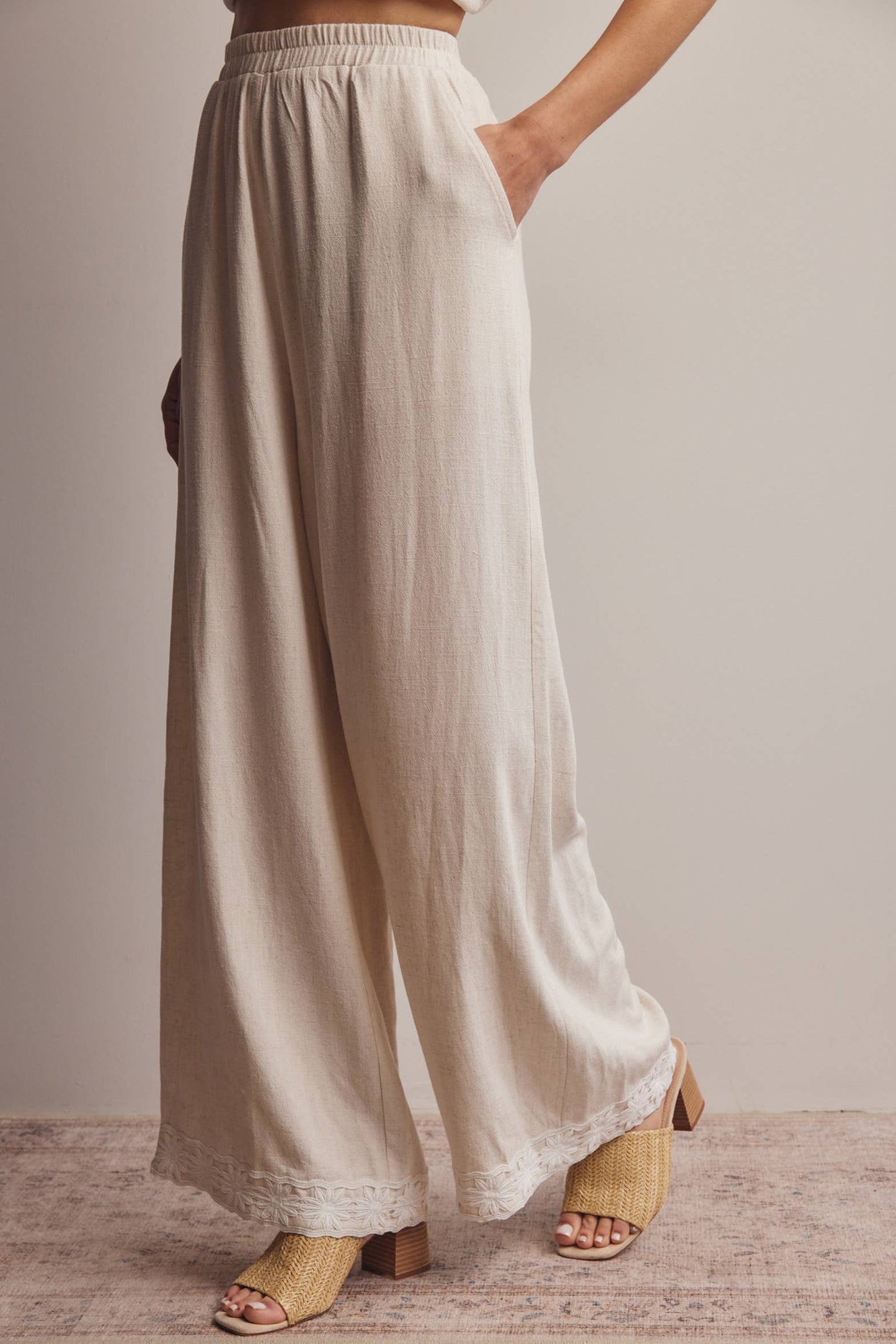 Embroidered Square-Neck Tank & Wide-Leg Pants Set FSET011