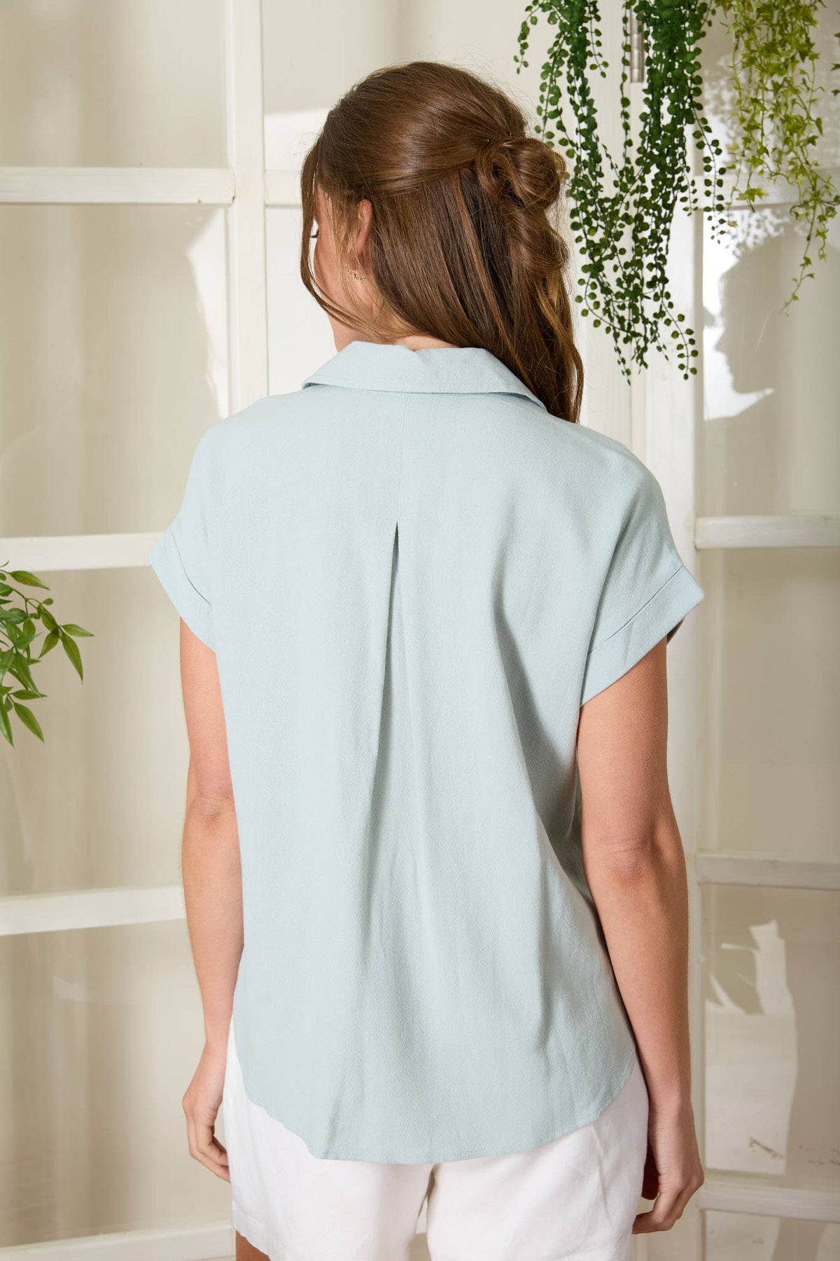 COLLARED SPLIT NECK CUFF SLEEVE U HEM LINEN TOP - Blu Pepper