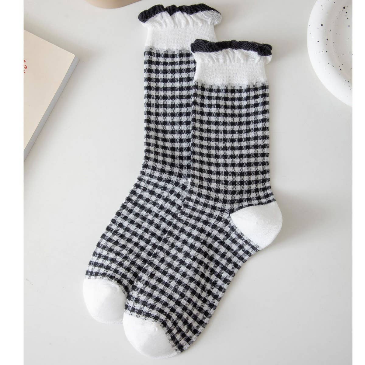 WOMEN PLAID DOT RUFFLE SLOUCH CREW SOCKS - NINEXIS