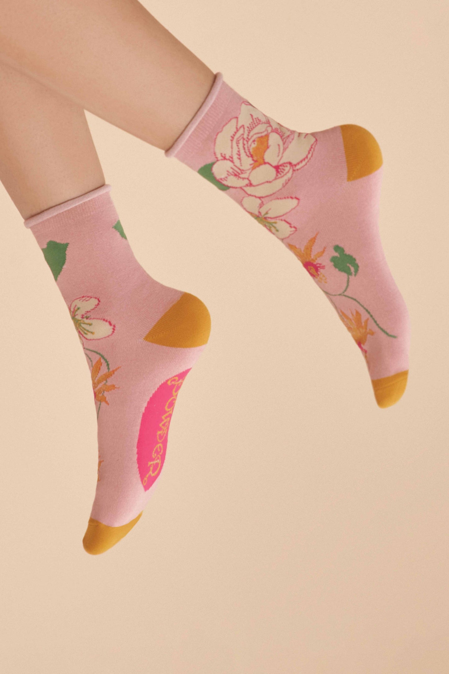 Powder Design inc - Tropical Flora Ankle Socks - Petal