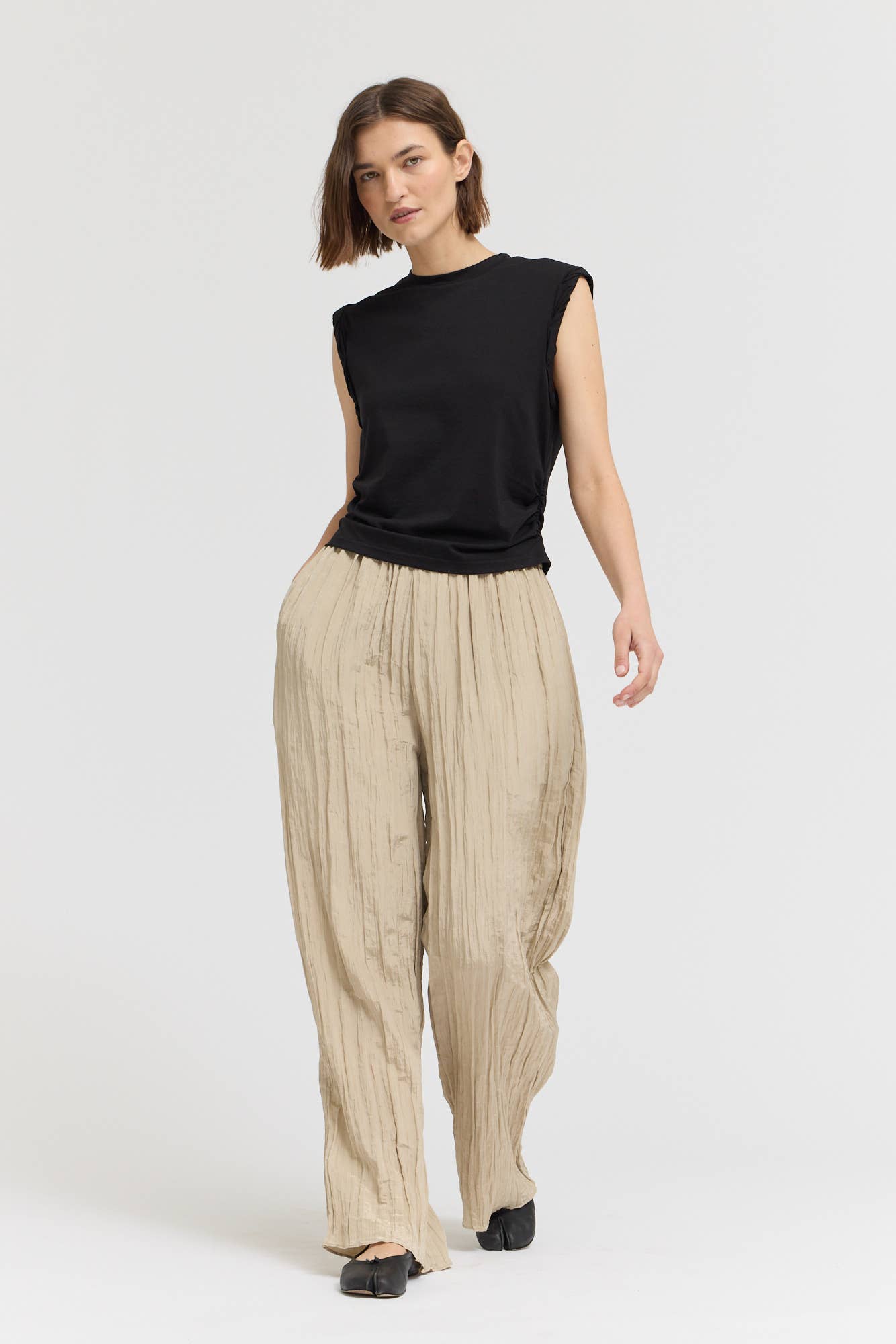 Grade & Gather - 42298 - TWIST DETAIL COTTON SLEEVELESS TOP