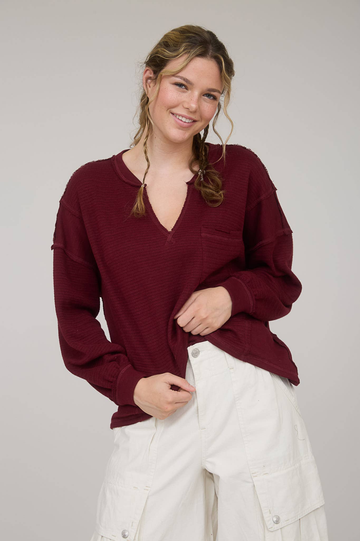 SOLID PATCHWORK SPLIT NECK KNIT TOP - Blu Pepper