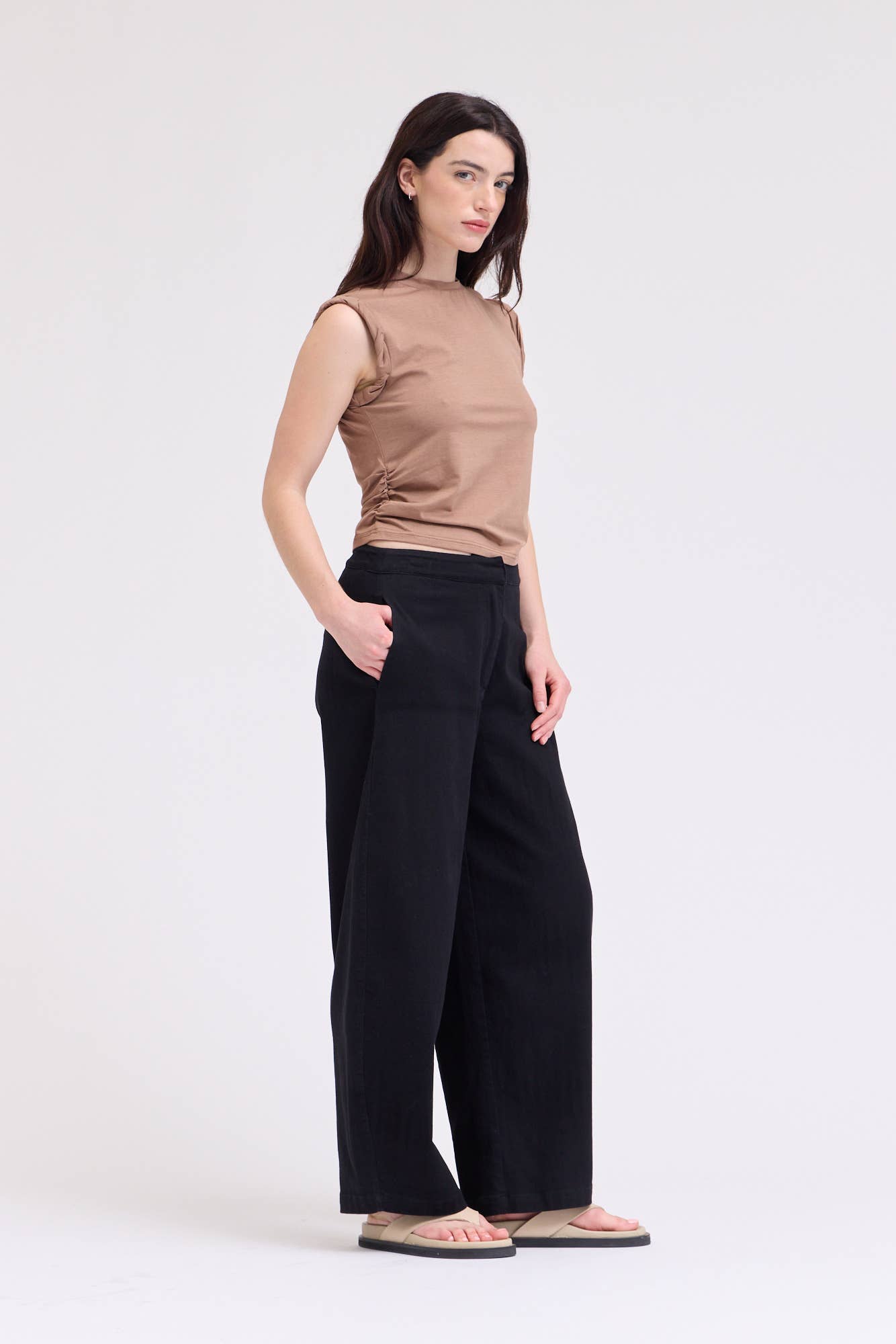 Grade & Gather - 42298 - TWIST DETAIL COTTON SLEEVELESS TOP