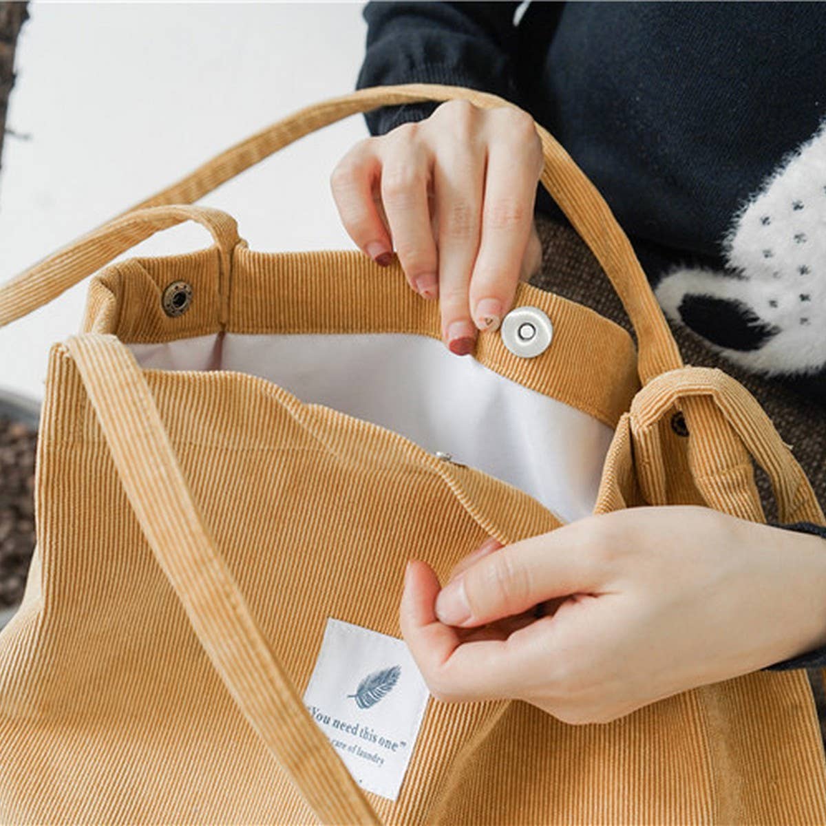CORDUROY SNAP-BUTTON LARGE-CAPACITY SHOULDER BAG - NINEXIS