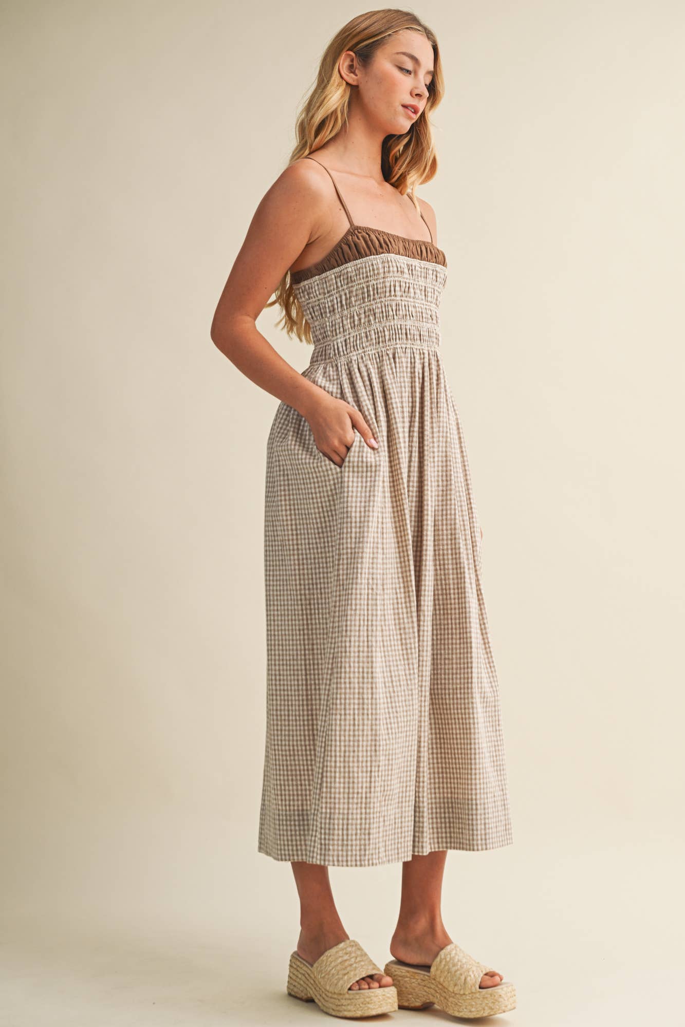 Mustard Seed - Shirred Bodice Contrast Trim Midi Dress